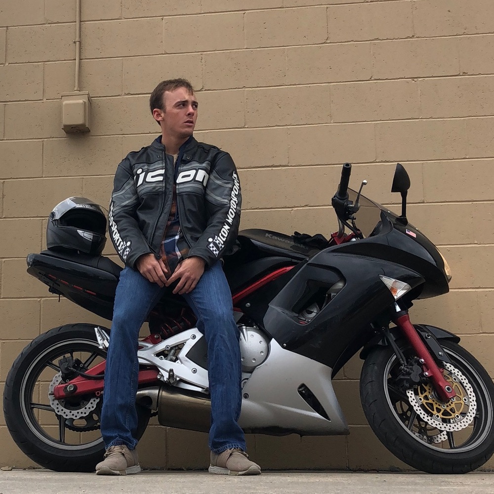 Meet your Posher, Scott